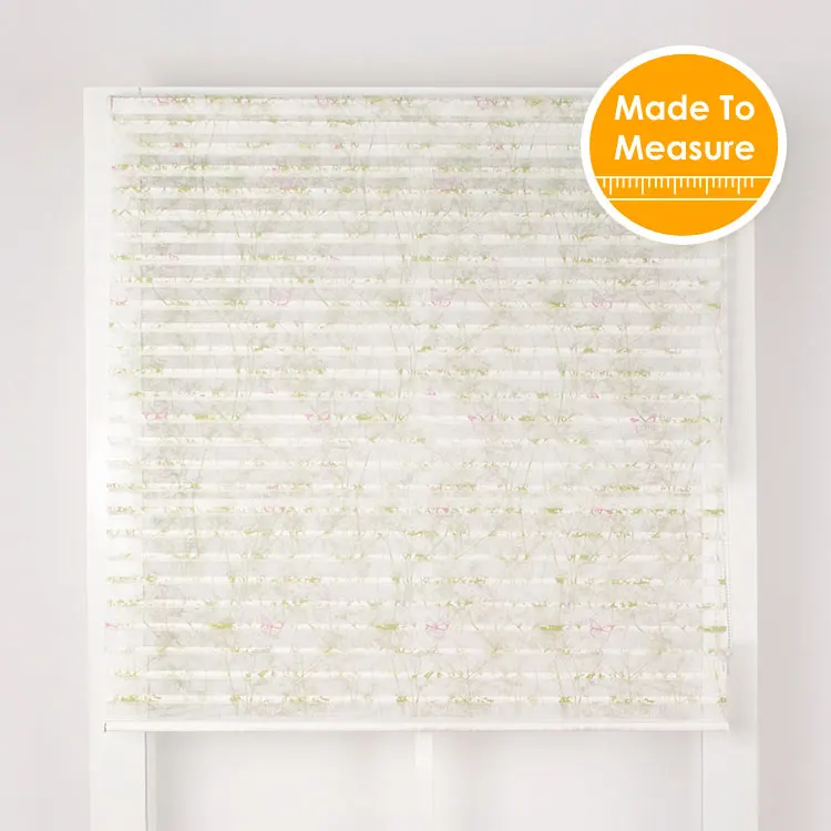 Декоративная шторка на колесиках для гостиной | Дом и сад