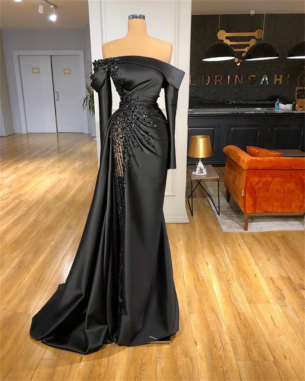 

New Arrival Black Mermaid Evening Dresses 2022 Elegant Beaded High Slit Strapless Party Gowns Robe De Soirée Femme
