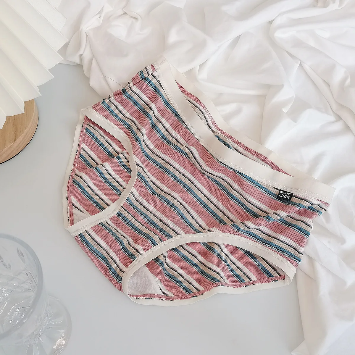 

Japanese simple Striped Seamless Panties women young girl Soft pure cotton Mid-Rise Panties lingerie women N8031