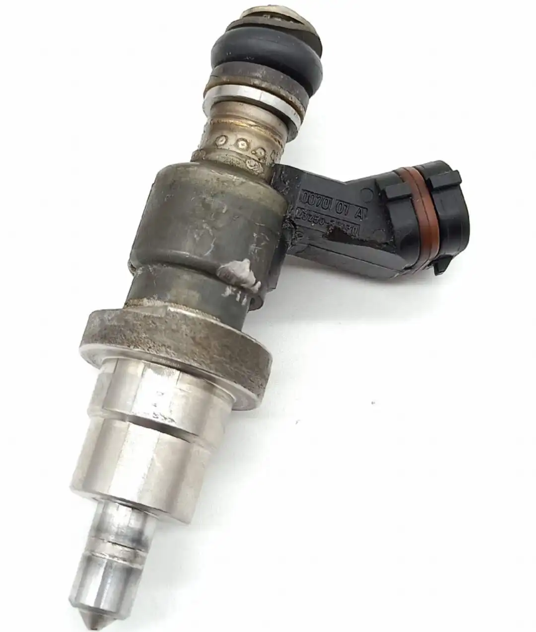 

1pc Fuel injector For To-yota RAV4 OPA Avensis Vista OEM 23250-28030 2325028030