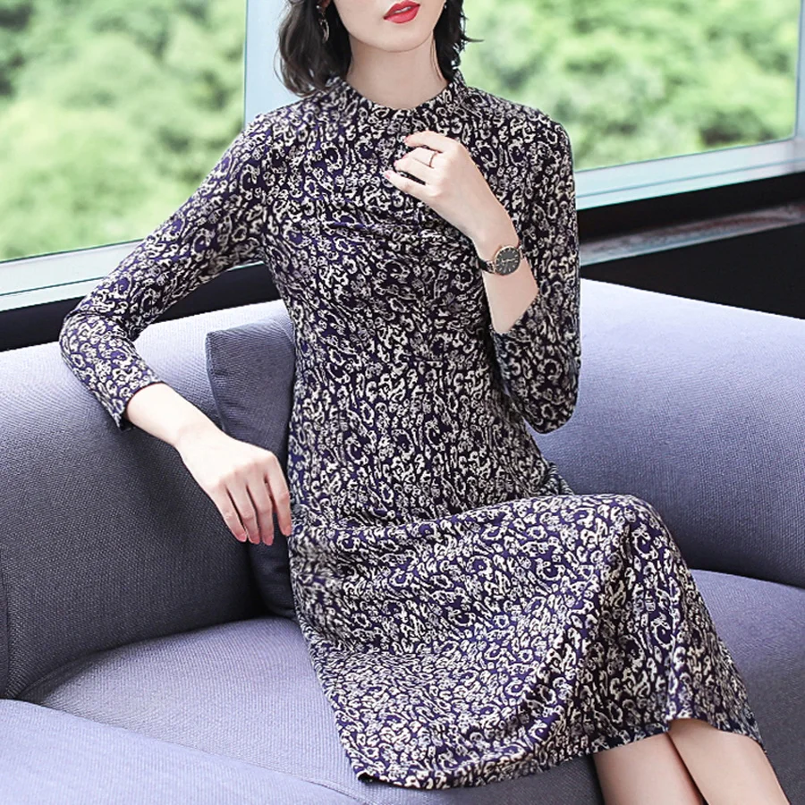 Женское винтажное красное платье миди с принтом осенне зимнее большого размера