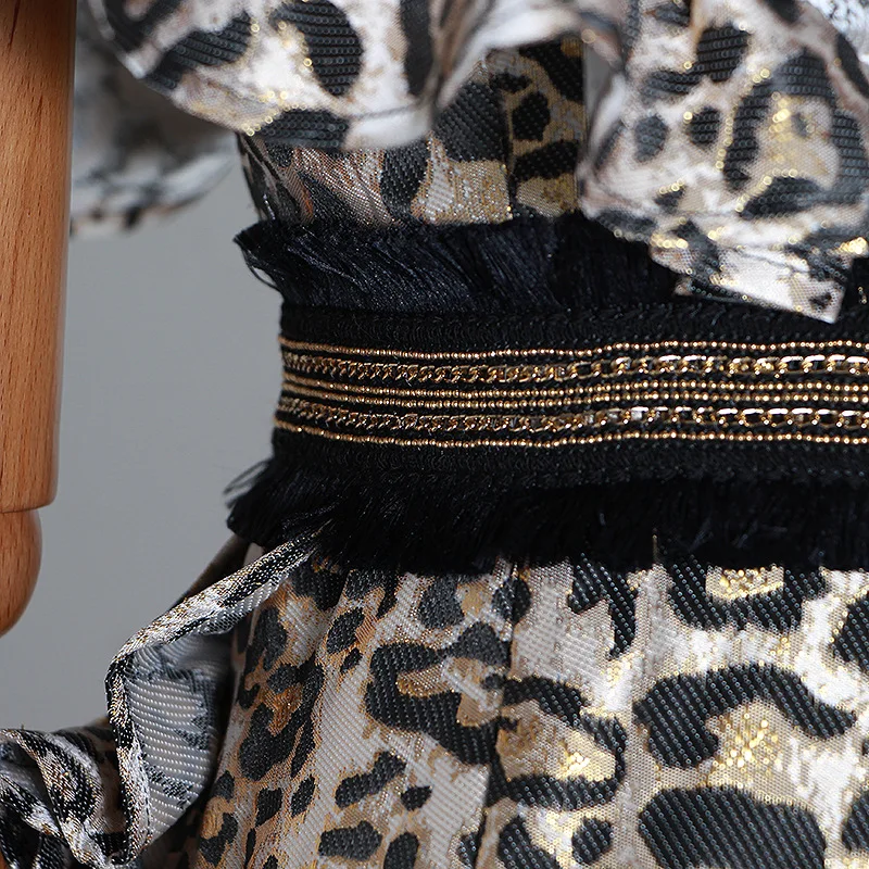 

2020 European and American fashion women's V-neck ruffle stitching sexy temperament waist leopard pattern dress female trend