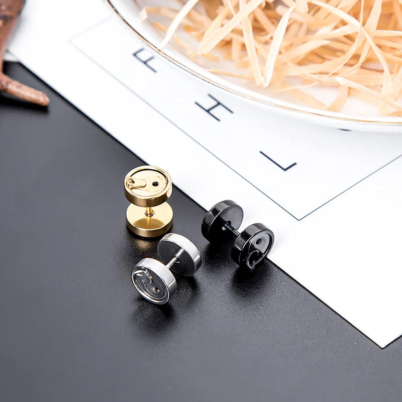 2021 новый тренд может вытянуть кран серьги-гвоздики в форме унисекс