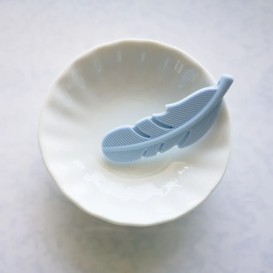 100 шт. силиконовые бусины в виде перьев без BPA жевательное ожерелье подвеска