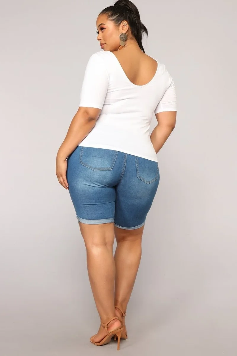 

Fat Girl Ripped Denim Five-point Pants Shorts Europe and America Summer Curled Fashion Tight Pocket Shorts 2021