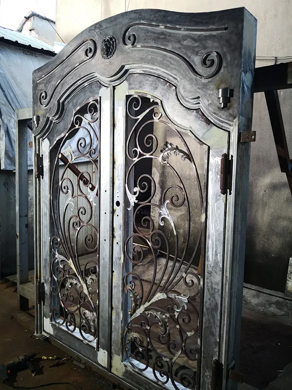 

Hench 100% custom made iron doors model hc-id23