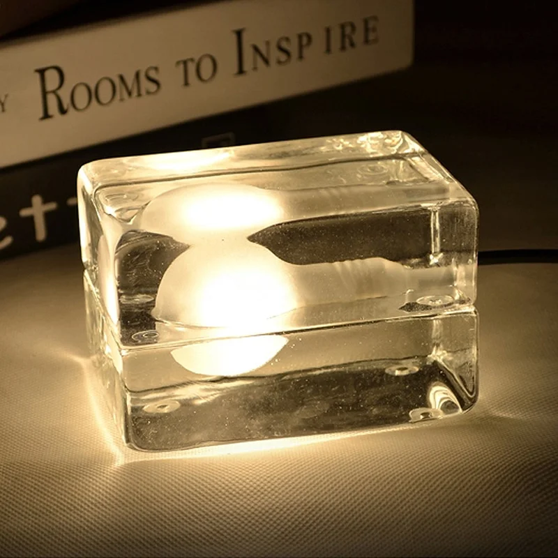 Kopen Moderne Clear Ice Cube Glas Led Tafellamp Kinderen Slaapkamer Bedlampje Creatieve Babykamer Nacht Lampen Geometrie Tafel Verlichting