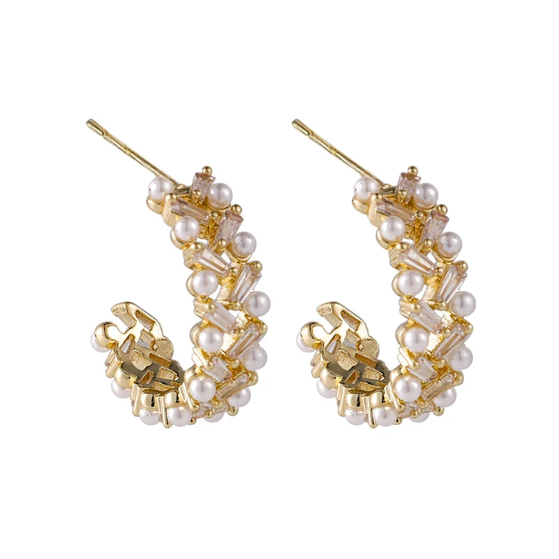 

2021New Trend Shiny Crystal CC Drop Earrings Korean Sweet Elegant Pearl Senior Hollow Modelling Fine Women Earrings Jewelry