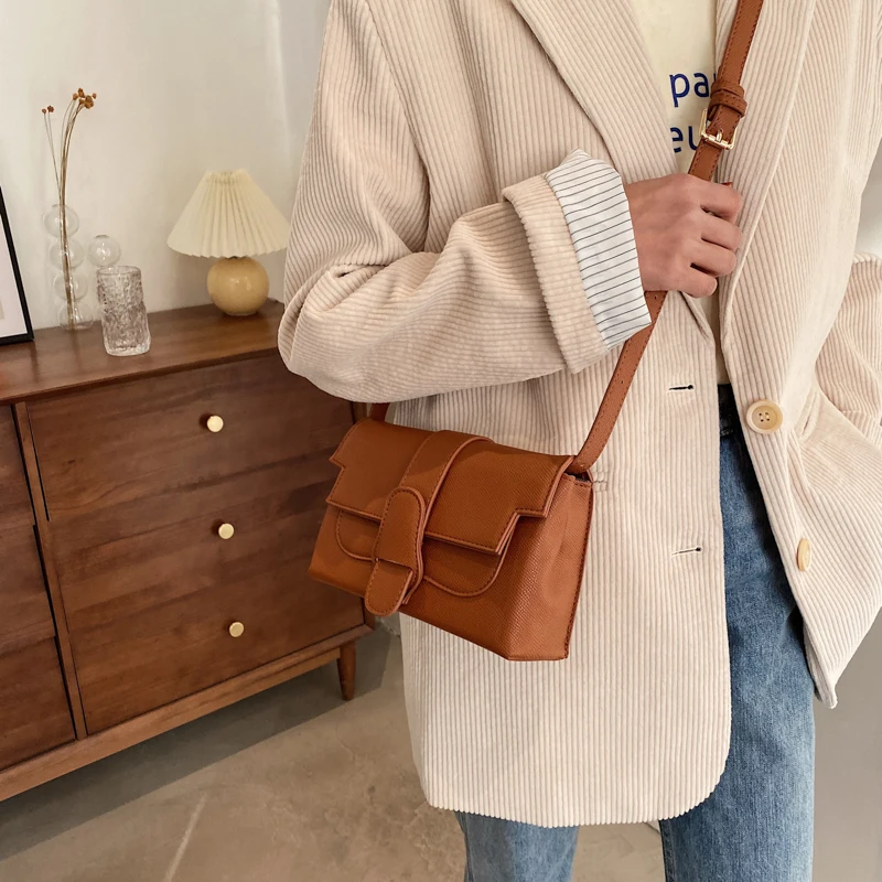 

ATLI New Small Simple Vintage Leather Crossbody Bags For Women 2021 Lock Luxury Shoulder Bag Female Travel Handbags Purses