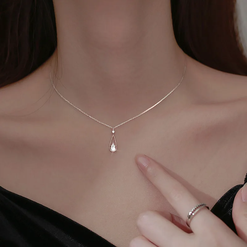 

French delicate water drop zircon super fairy necklace female student clavicle chain female INS cool wind simple accessories