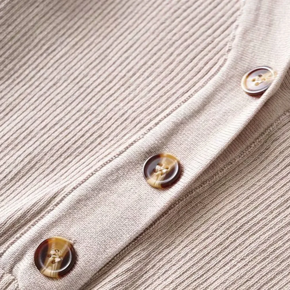 

2021 new women's close-fitting base shirt women's long sleeve V-neck pullover sweater button cardigan coat