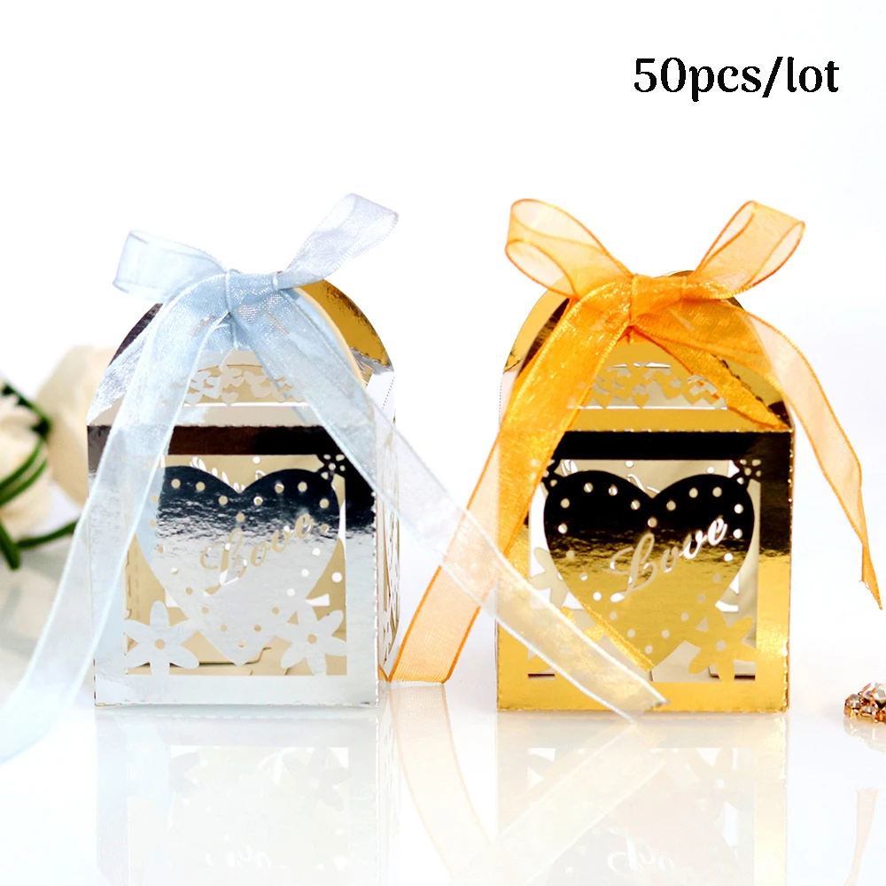 50Pcs Laser Cut Love Heart Candy Boxes Hollow Carriage Wedding Favors Gifts Box With Ribbon Baby Shower Wedding Party Decoration