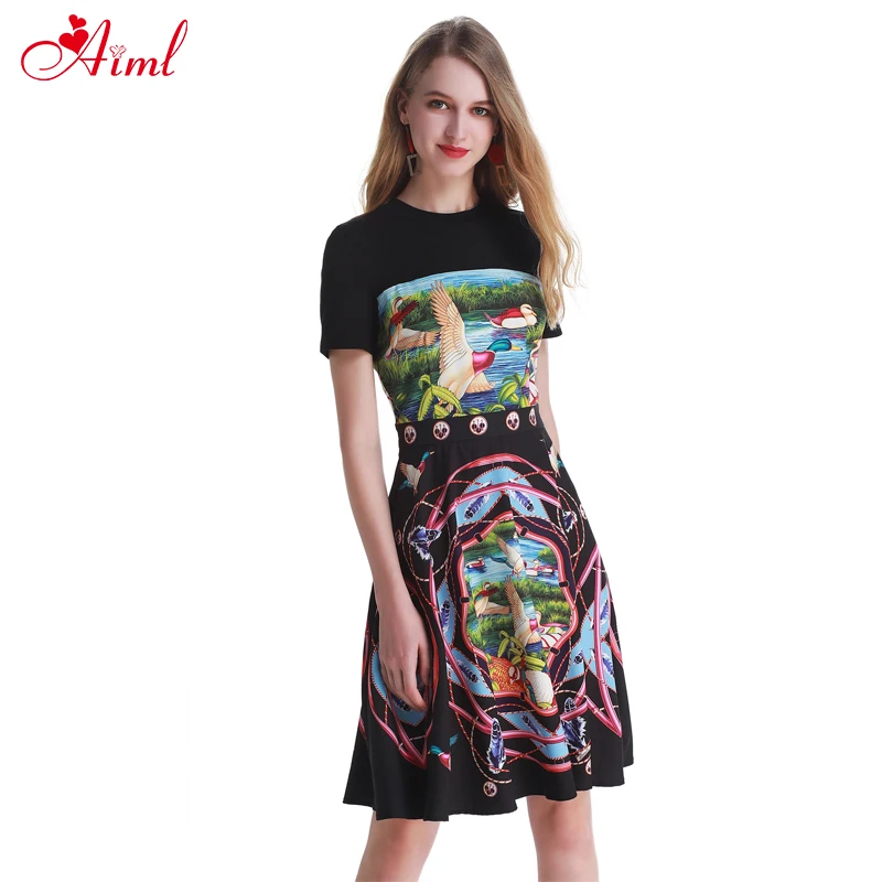 Женское подиумное платье летнее модное дизайнерское средней длины с коротким