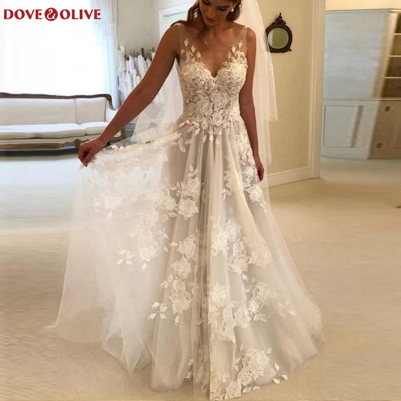 

Свадебное платье-трапеция в стиле бохо, с глубоким V-образным вырезом, без рукавов, 2020, с кружевными аппликациями, свадебные платья с глубоки...