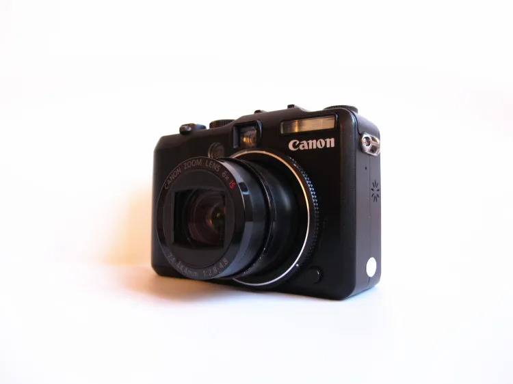 Б/у CANON POWERSHOT G9 CCD 6x оптический/4x цифровой/24x комбинированный зум 7 4-44 4 мм f/2 8-4 8 |