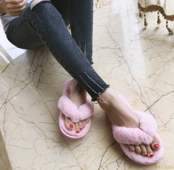 Тапки женские домашние пушистые искусственный мех теплые модные шлепанцы