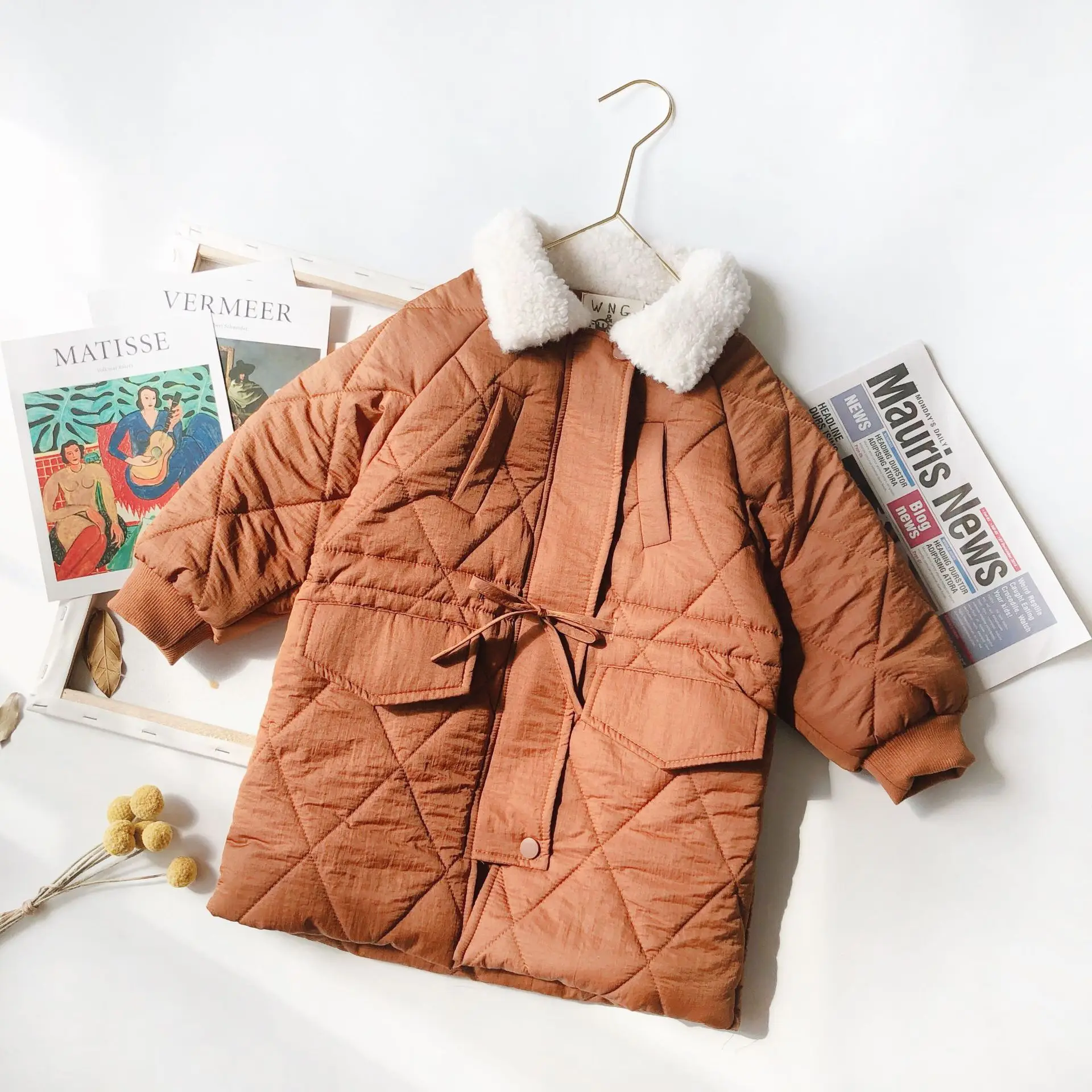 Новое поступление зимняя хлопковая однотонная утепленная длинная куртка в