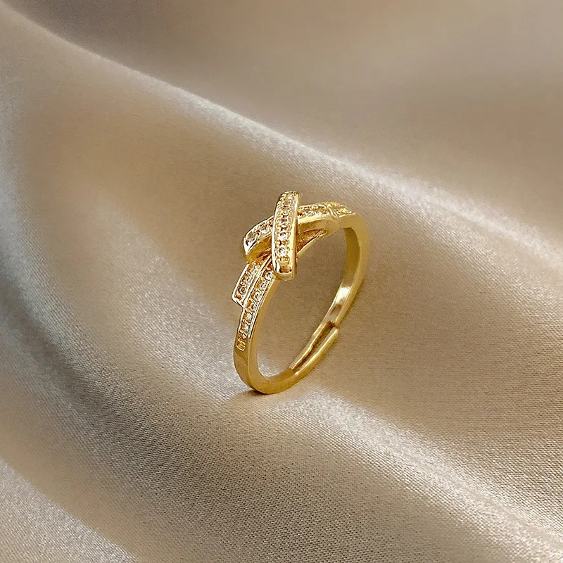 

Korean fashion personality full diamond letter open ring female simple light luxury niche design sense tail ring