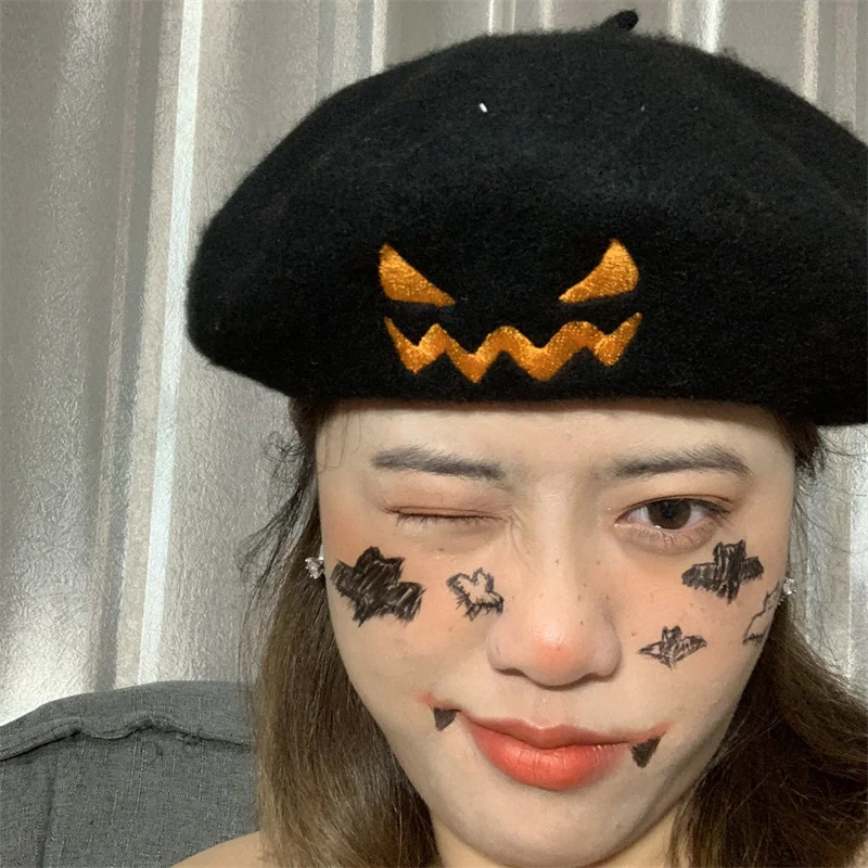 Берет унисекс с вышивкой и изображением тыквы на Хэллоуин черная зимняя теплая
