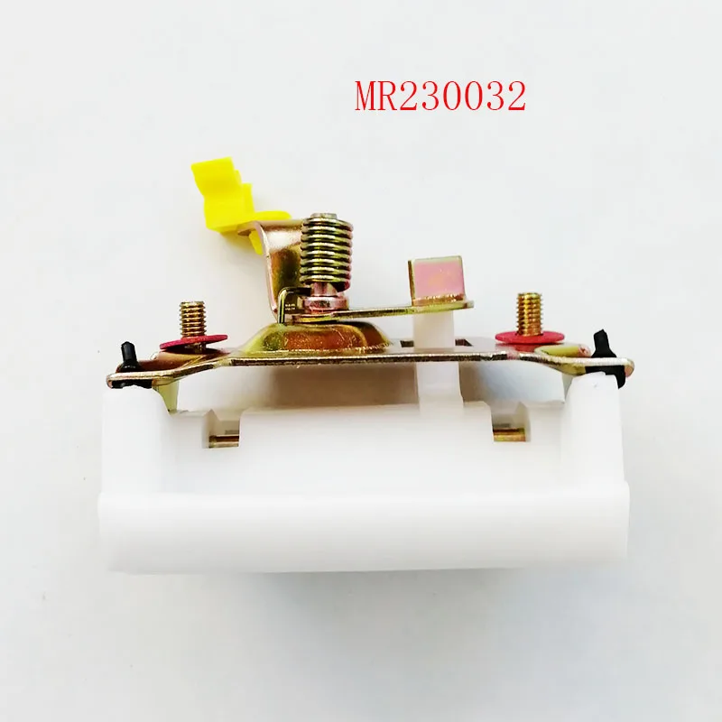 Автомобильная задняя багажная ручка для наружной двери MB669338 MR230032 Mitsubishi Pajero V24 V26