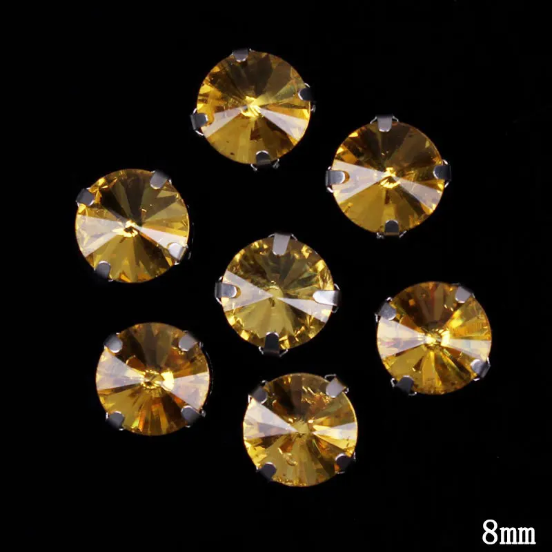 Со стразами идеально сочетаются с нарядным для шитья декоративно прикладного