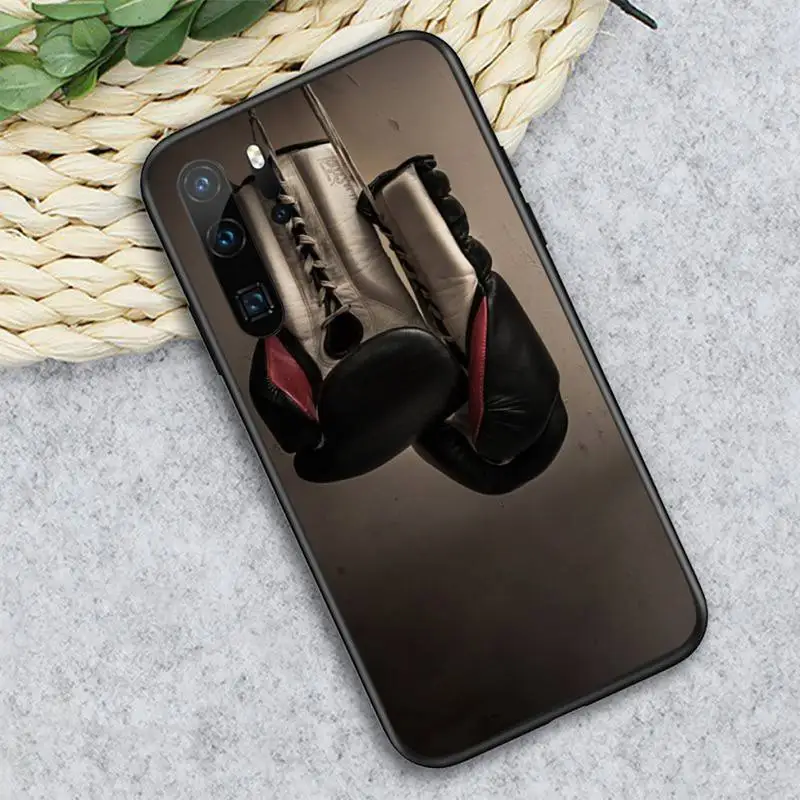 

Boxing Gloves art Pattern Phone Case For Huawei honor Mate P 10 20 30 40 i 9 8 pro x Lite smart 2019 nova 5t luxury shell