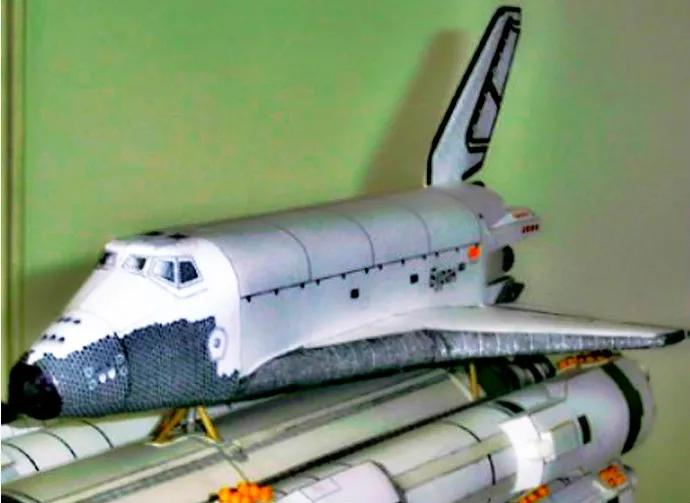 Шторм снег Космический Шаттл перевозчик энергии головоломка в форме ракеты