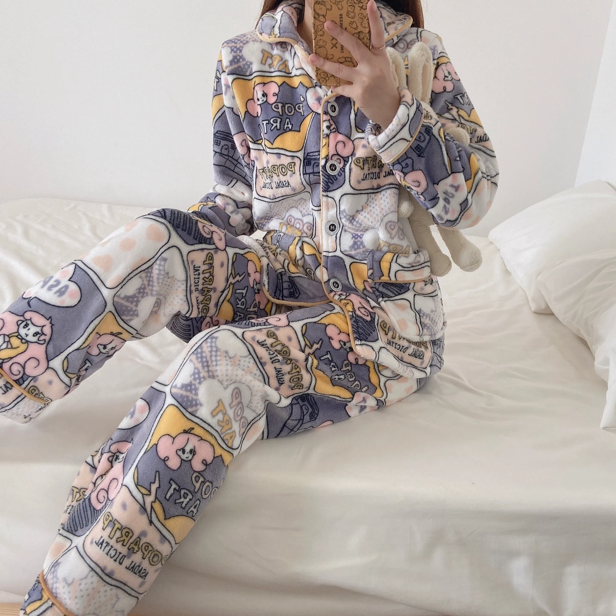 

Cute Cartoon Pajama Women High Quality Soft Thicken Flannel Female Warm Winter Pajama Set Coral Velvet Sleepwear Home Clothes