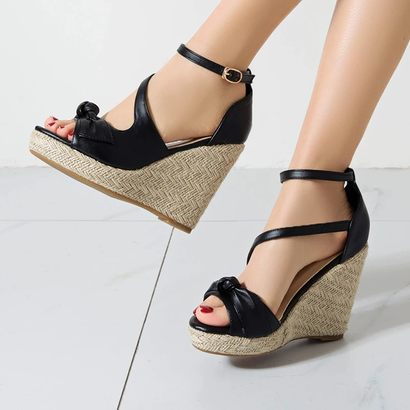 Женские босоножки 2021 г. Летние пикантные Модные Повседневные туфли на танкетке