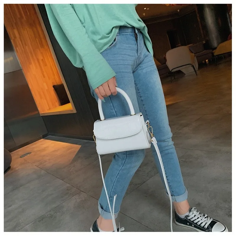 

Latest Fashion Women Mini Handbag Crocodile Pattern Ins Hot Lady Cross Body Bag All Match Female Messenger Bag Brand Design