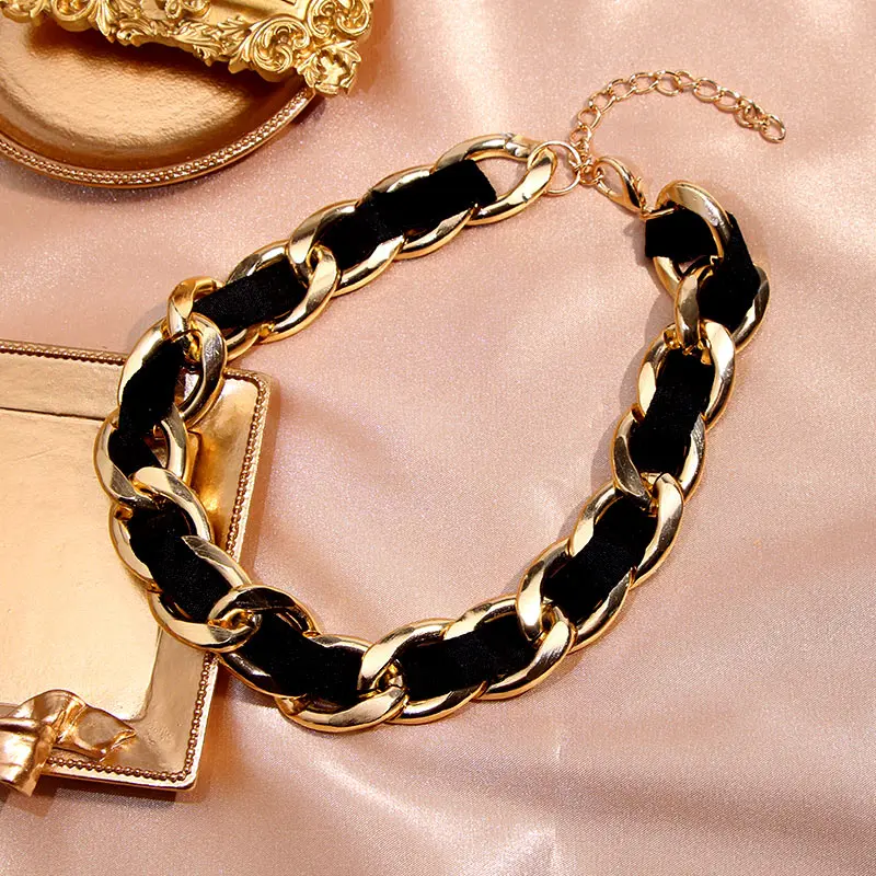 Винтажное золотое ожерелье-чокер на цепочке с плоской подошвой массивное