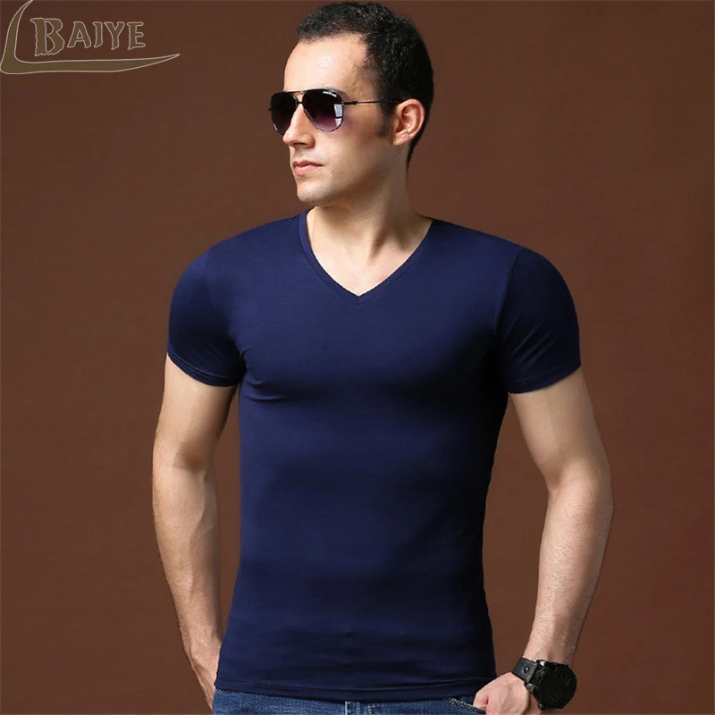 Футболка TBAIYE мужская с V-образным вырезом хлопок короткий рукав модная трендовая