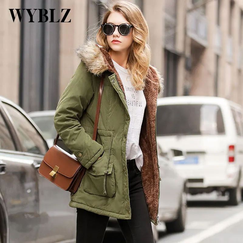 Модная зимняя утепленная женская хлопковая куртка с поясом, облегающие парки с капюшоном, повседневное пальто оверсайз средней длины с дли...