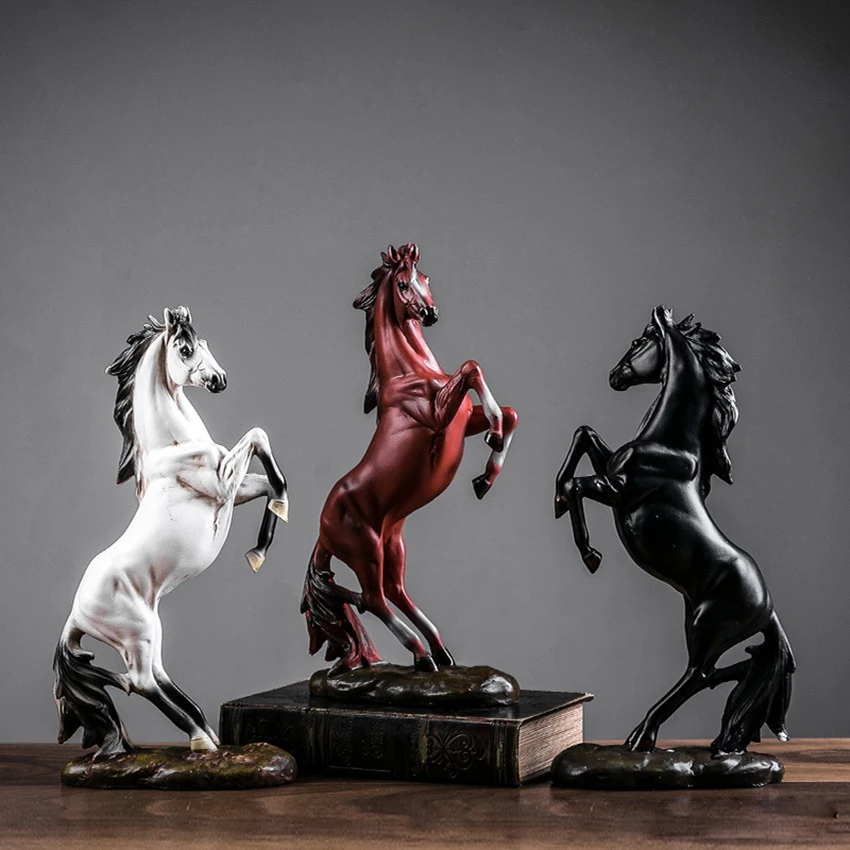 

Resin Horse Statue Nordic Home Decoration Resin Sculpture Modern Art Horse Figurine Home Decor Statuette Beelden Decoratie