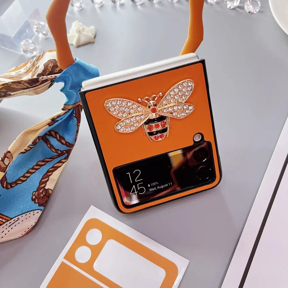 

Складной защитный чехол для Samsung Galaxy Z flip3 с рисунком молочной девушки