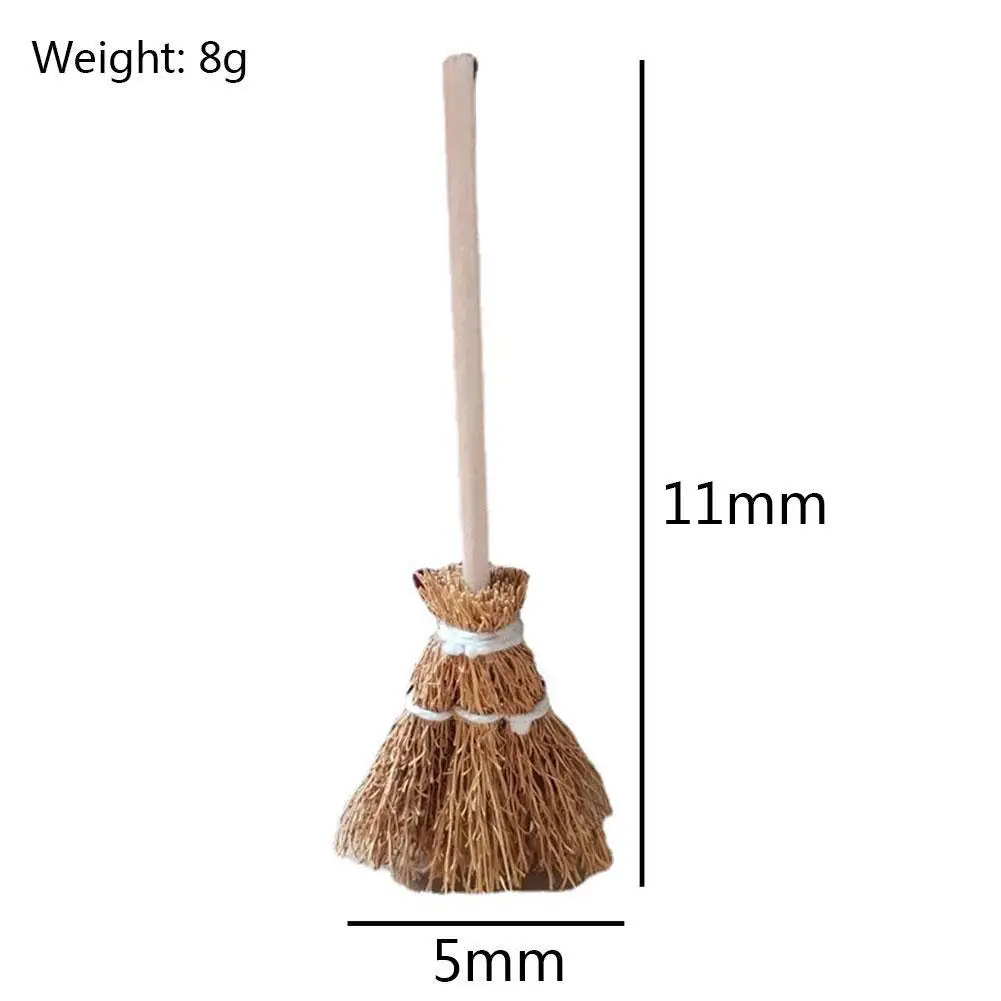 

1PCS Dollhouse Furniture Miniature Dolls House Kitchen Yard Accessory 1/12 Wood Broom Classic Toys Pretend Play Furniture Toys