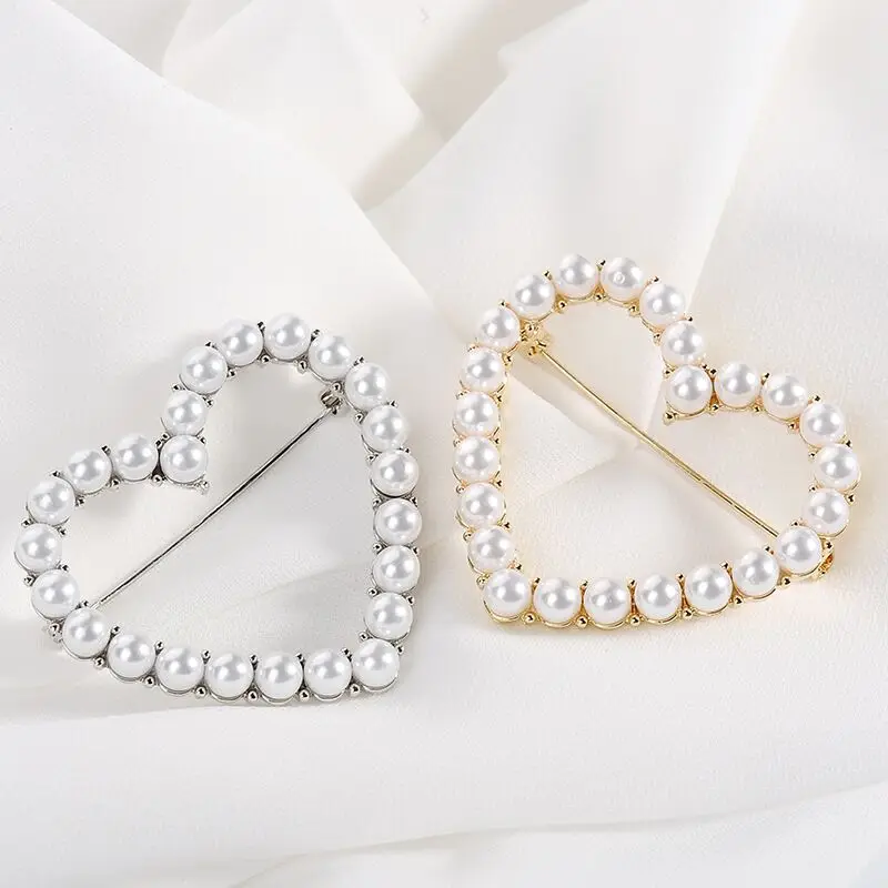 

Wuli&baby Pearl Heart Brooches For Women Classic Metal 2-color Weddings Casual Brooch Pins Gifts