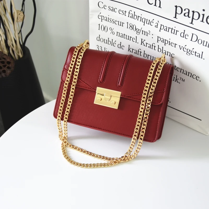 

Womens Bag 2019 Fashion Chain Bags New Style Shoulder Bag Lady Crossbody Bags Button Bag Freeshipping