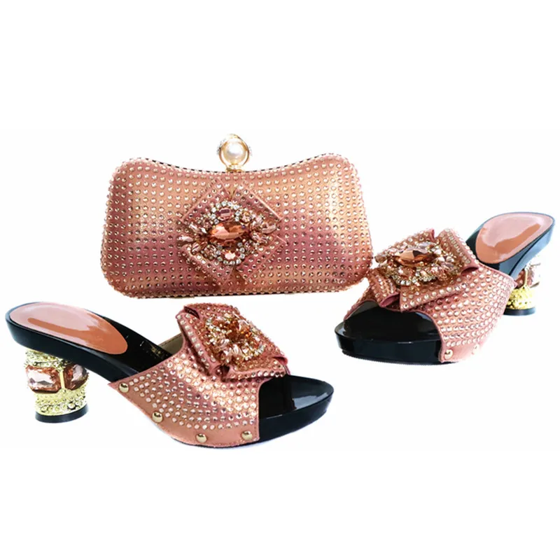 Последняя распродажа Женский комплект из обуви и сумки Итальянская женская