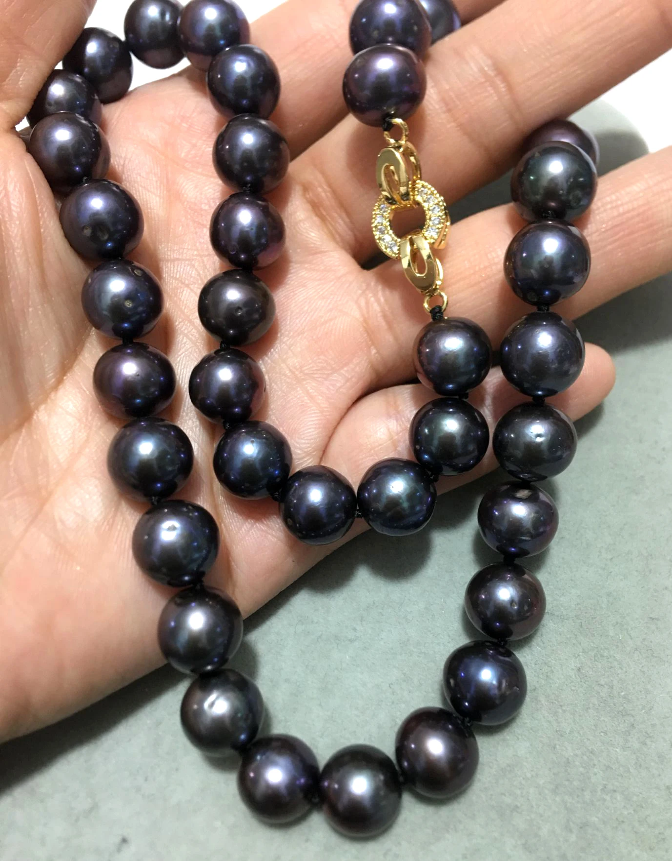 

AAA 11-12mm Tahitian round multicolor pearl necklace 18 INCH 14k/20 Gold clasp
