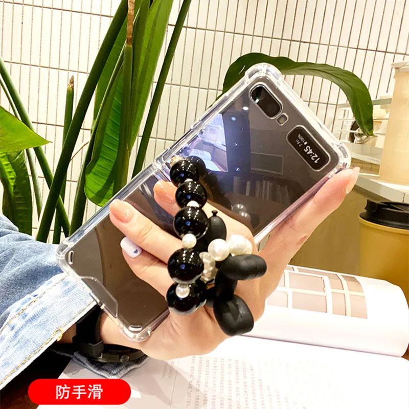Luxury Fashion Dog Hand Chain Clear Case For Samsung Galaxy Z Flip 5 Z Flip 4 Z Flip 3 Case Funda for Galaxy Z Flip 5G Etui Capa