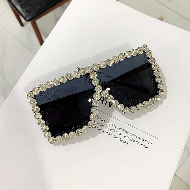 

2020 Oversized Square Colorful Diamond Sunglasses Women Big Frame Luxury Crystal Sun Glasses For Female Rhinestone Eyewear UV400