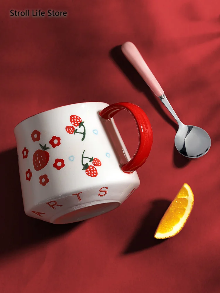 Креативная Клубничная кружка керамическая кофейная чашка для девочек милая