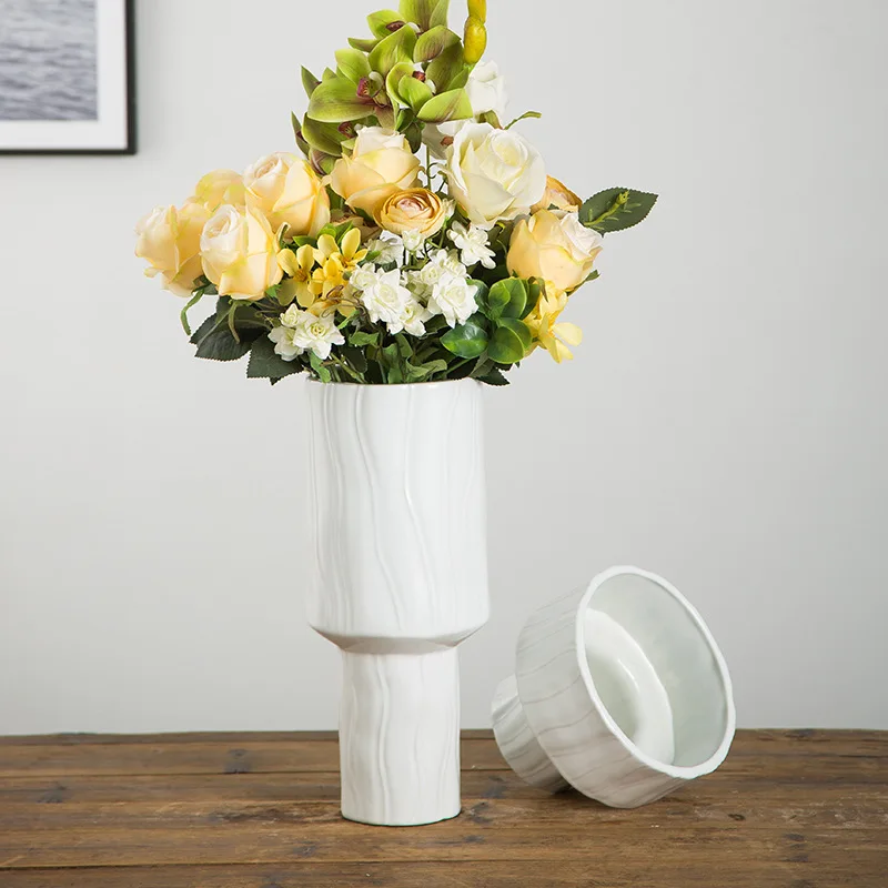

Белая керамическая ваза с геометрическим рисунком в скандинавском стиле, нерегулярное украшение для дома, гостиной, аксессуары для цветочн...