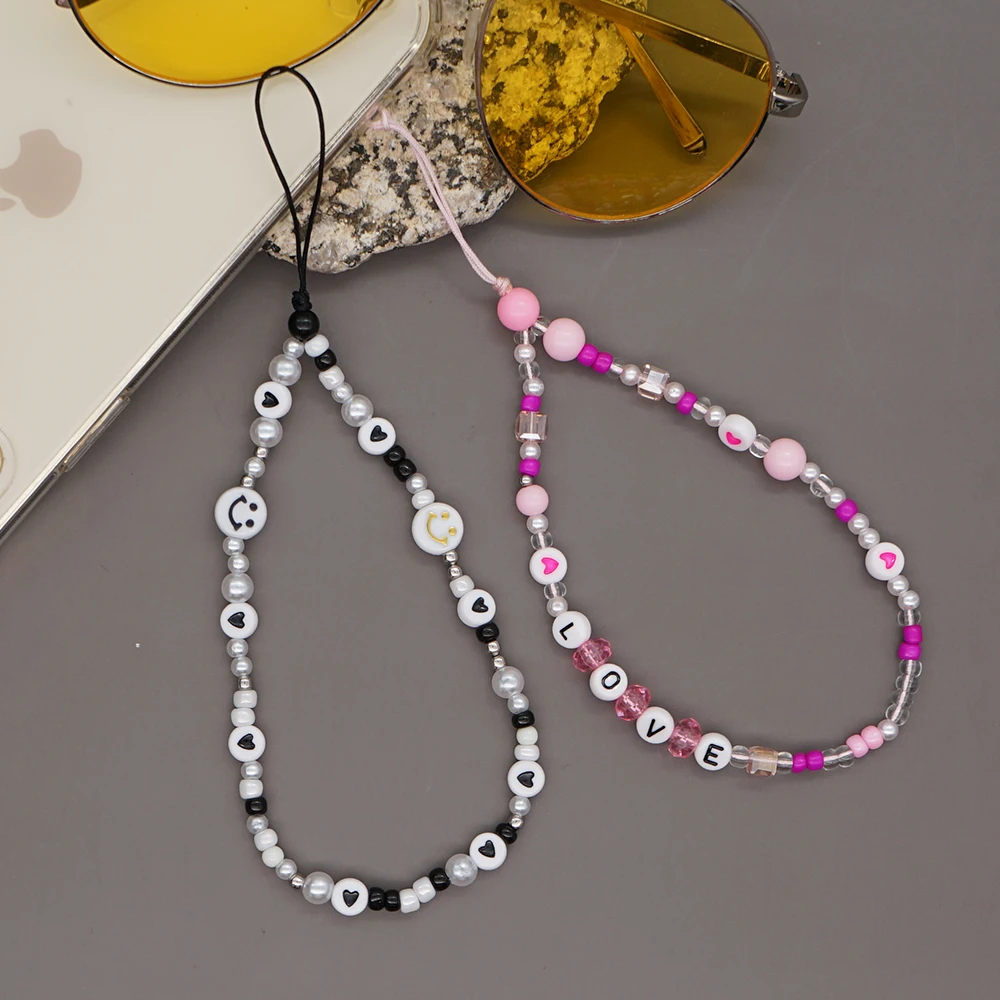 

Shinus Telephone Jewelry For Women Mobile Lanyard Beaded Phone Chain Holder String Phone Strap Fashion Smiley Face Heart Chains