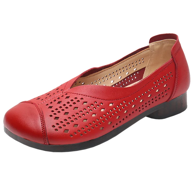 

Hot 2021 New Spring Summer Round Toe Top Cowhide Hole Hole Shoes Cool Sandals Women Flats Soft Comfortable Fashion Casual Shoes