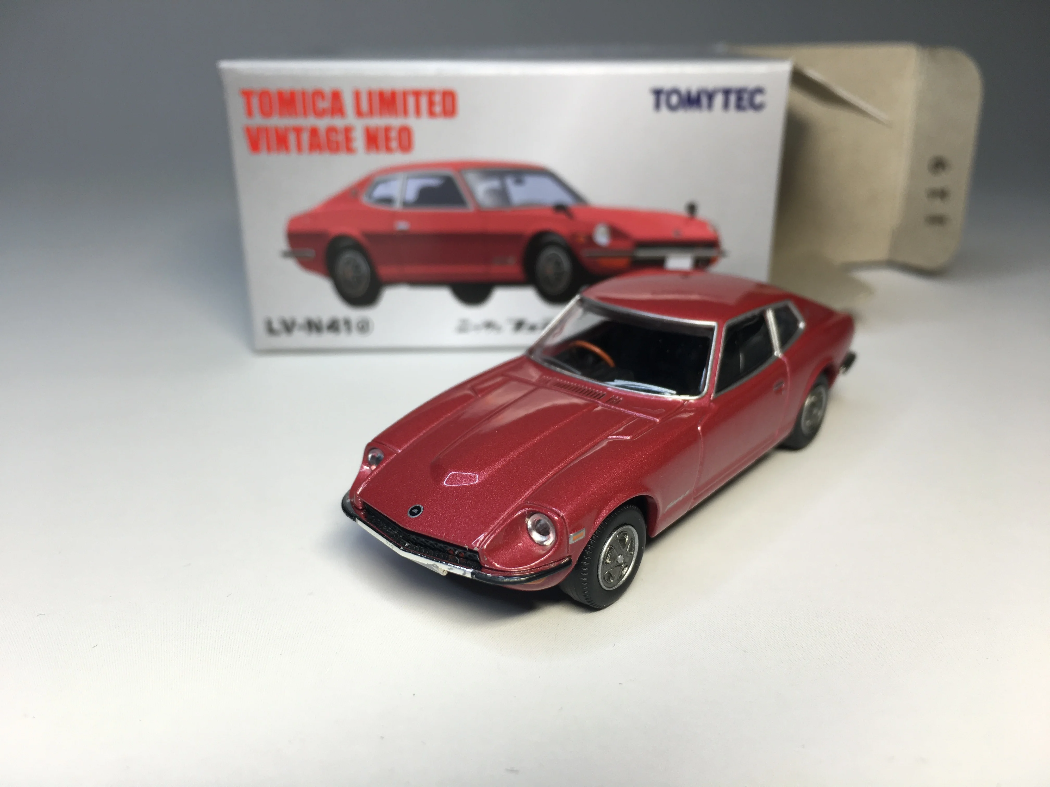 

TOMYTEC TLV 1/64 Nissan Fairlady Z-L 2by2 LV-N41d Die Cast Model Car Collection Limited