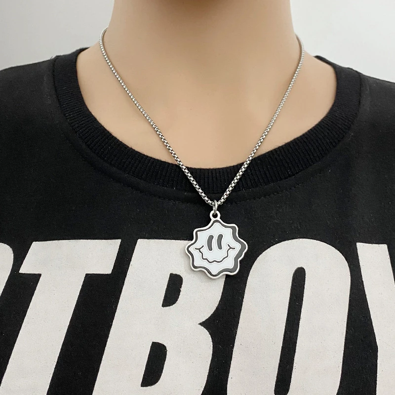 

Simple Hollow-Out Smiley Pendants Hip Hop Jewelry For Men Gifts Steampunk Gothic Stainless Steel Chain Necklaces Women Bijoux