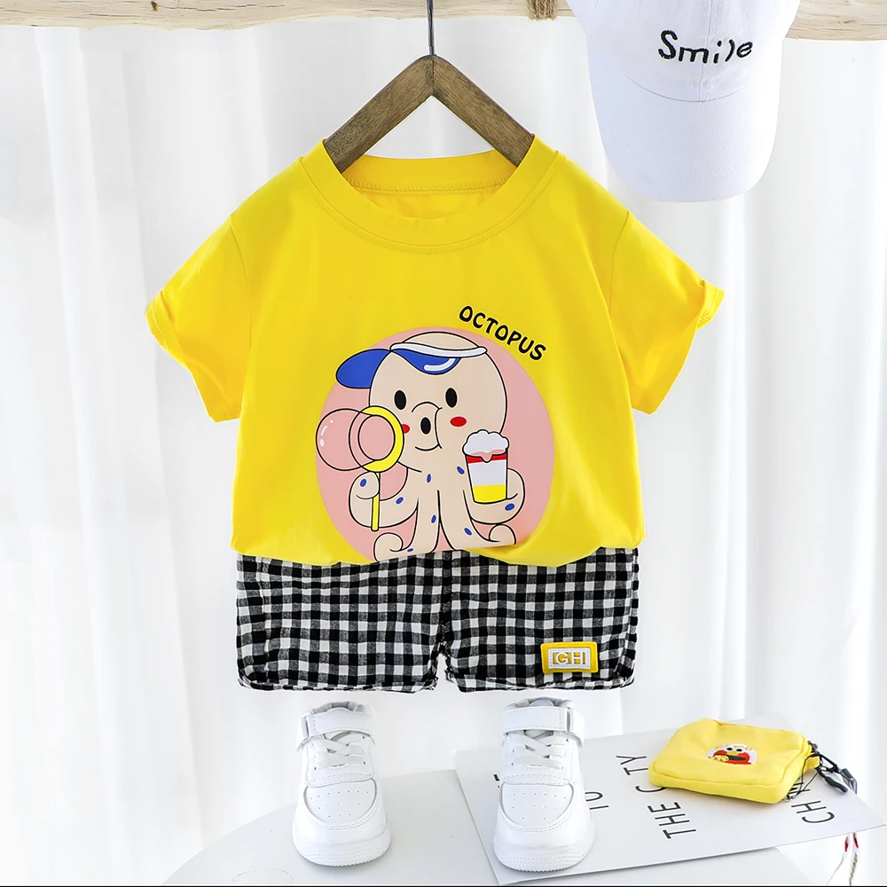 Повседневная одежда для маленьких мальчиков футболка с Осьминогами черные шорты