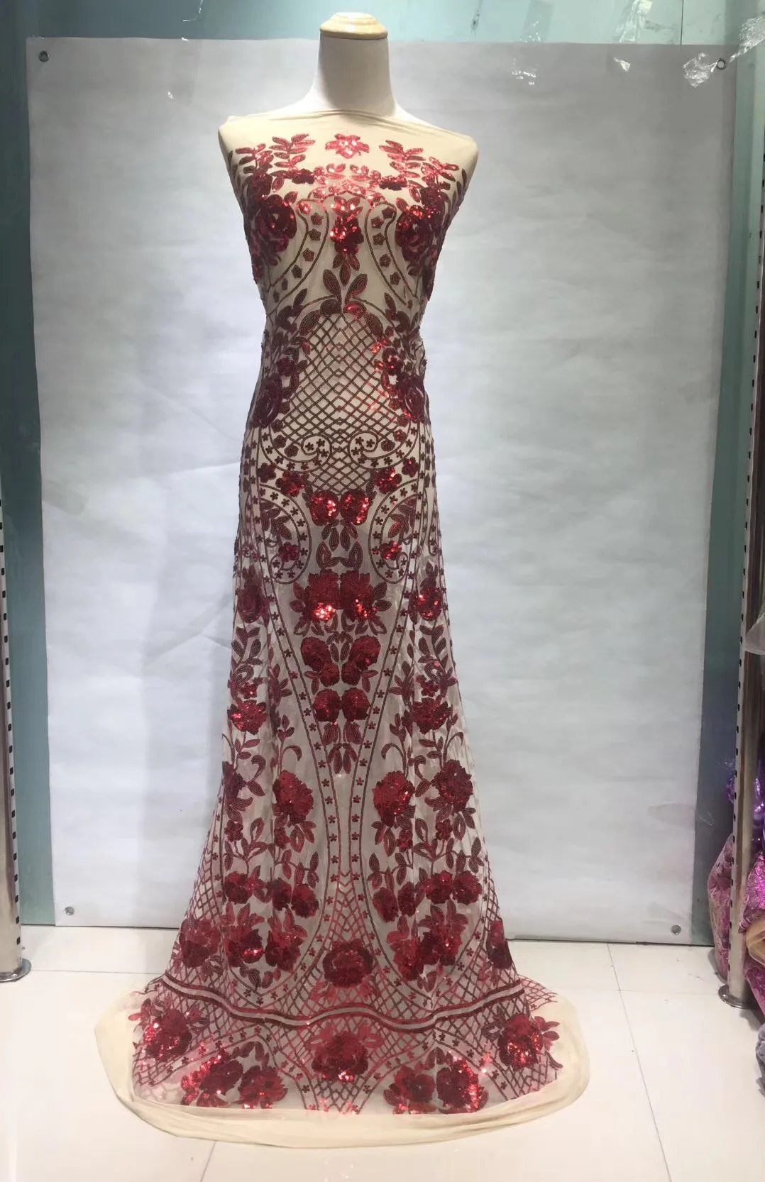 

Latest African Net Lace Fabric High Quality 2021 French Tulle Lace Fabric With Nigerian Sequins Lace Fabrics For Wedding JL079